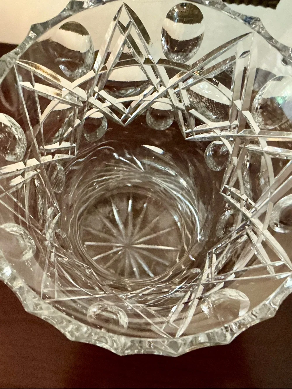 America Brilliant Period Cut Glass Corset Vase - Picture 5 of 8
